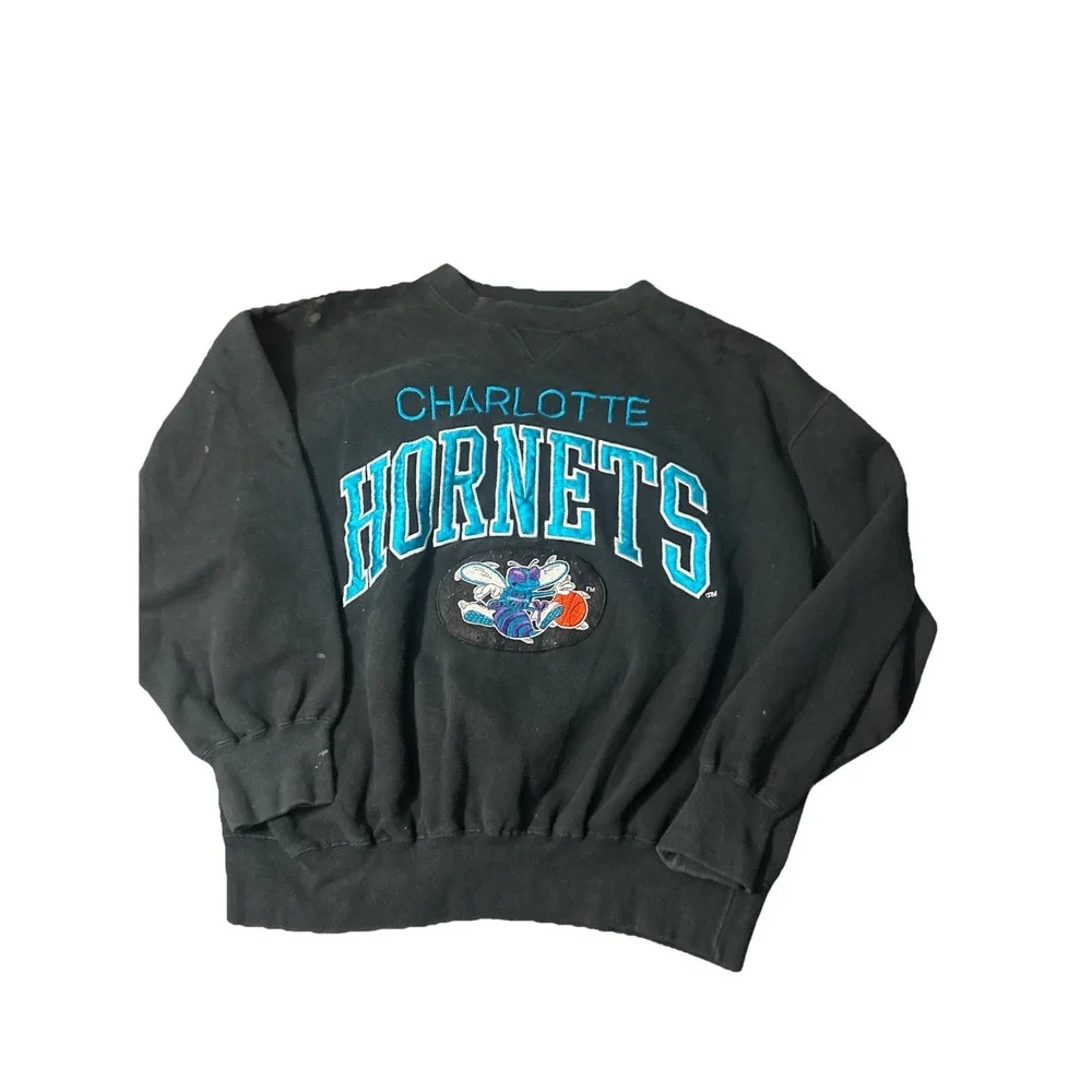 RARE VINTAGE CHARLOTTE HORNETS 90s Stitch Logo CREWNECK Logo 7 Mens Large